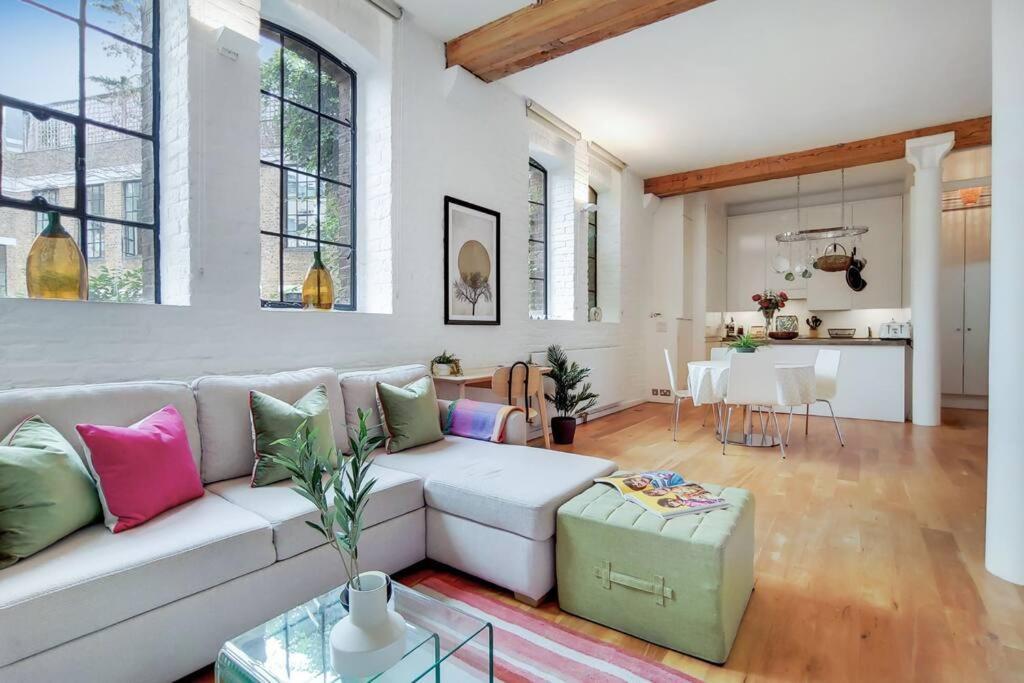 Apartment Vy6 - Stylish Loft-style 1-bed Near Borough Market *