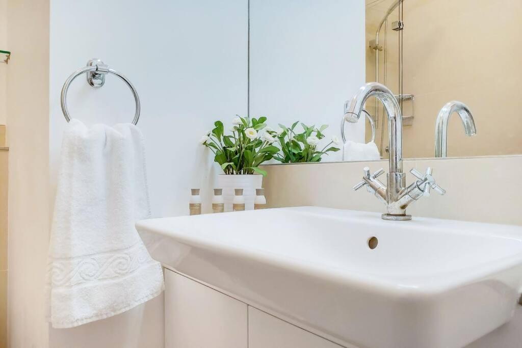 Appartamento Vy6 - Stylish Loft-style 1-bed Near Borough Market